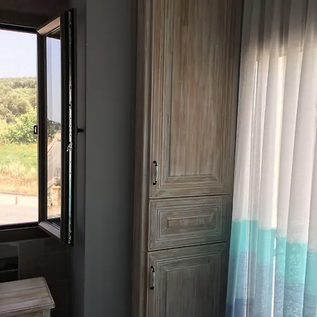 Cunda Mira Butik Couette-café